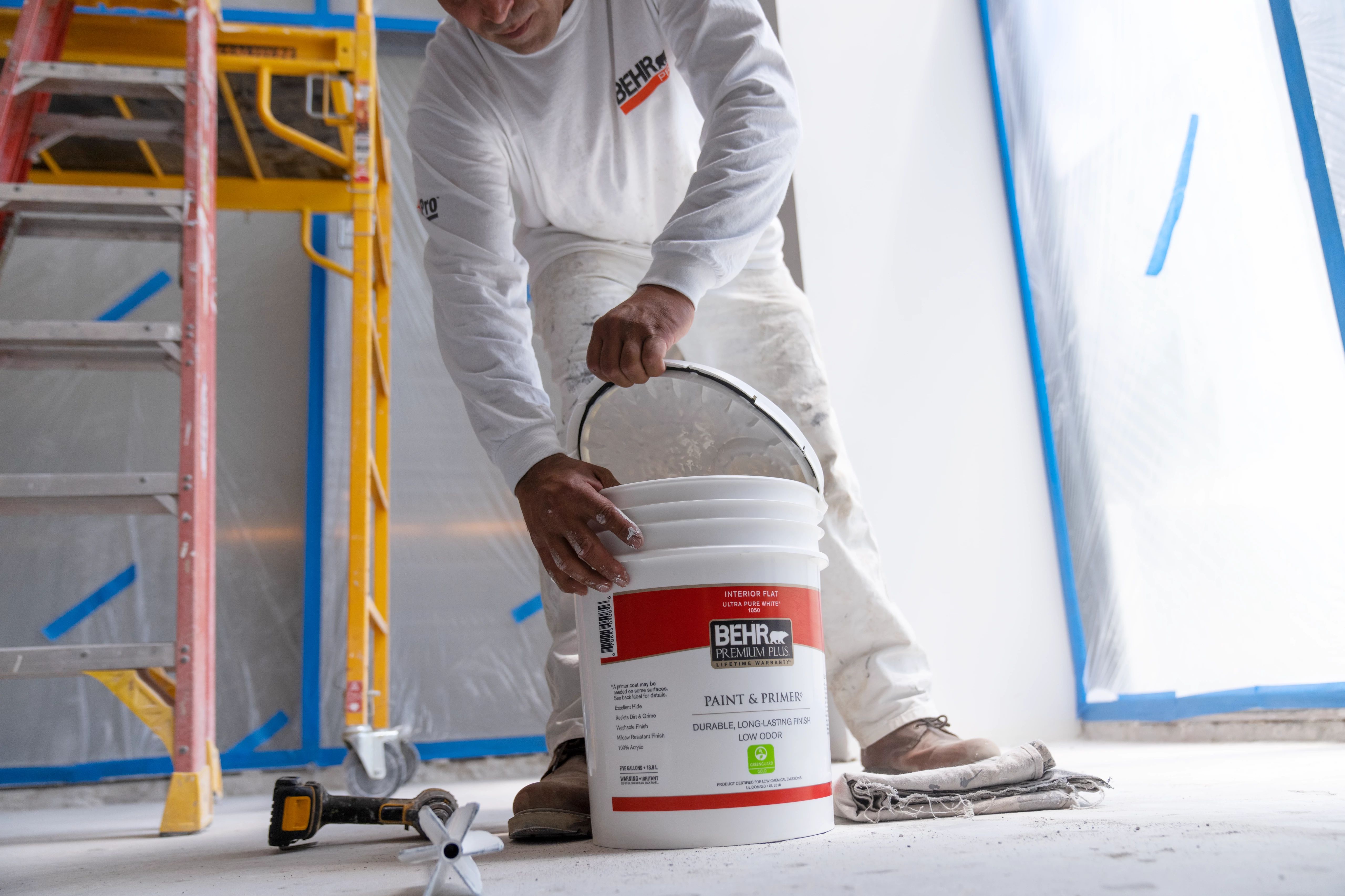  BEHR_PREMIUM_PLUS_INTERIOR_WITH_PAINTER_STIR