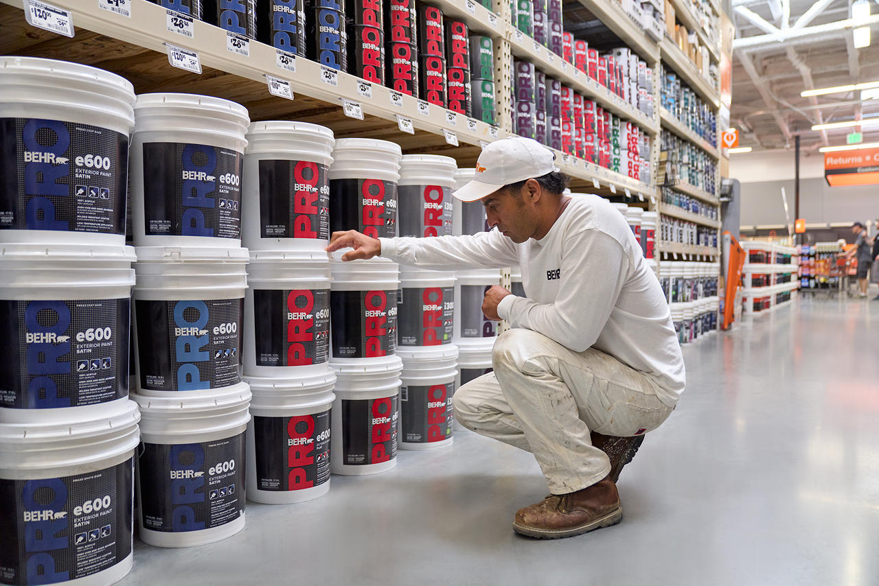 Pro Painter choosing the right product for the job. 